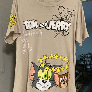 Oversized graphic tee